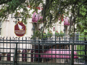 Olde Harbour Inn, Historic Inns of Savannah.