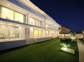 Demar Residence