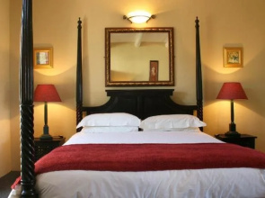 Auberge La Dauphine Guest House