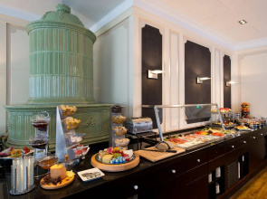 Отель The Q - Quadro City Hotel
