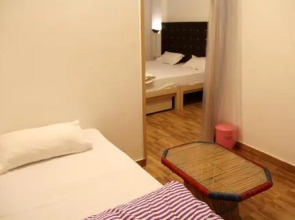 Strangers Hideaway Hostel