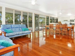 Orchid Beach Apartments