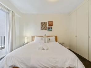 HomeHotel-Urban Retreat in Secure Boutique Block