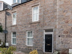 Highland Holburn Apartment