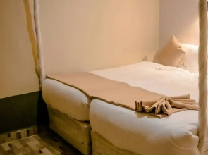 VIP Hotel Madeya