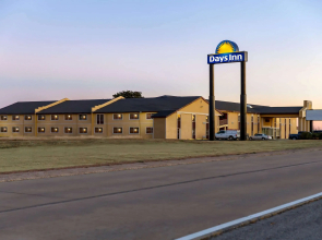 Days Inn by Wyndham Lawton