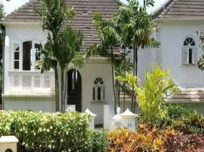 Paradise BDS - 3 B R Golf Villa at Rwml
