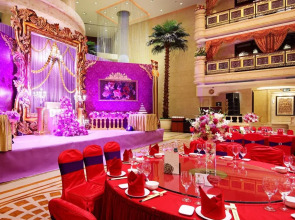 Royal Mediterranean Hotel