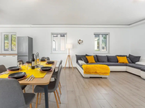 Amazing Home in Kras With Outdoor Swimming Pool, 4 Bedrooms and Wifi