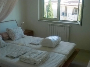 House With 3 Bedrooms in Badolato, With Wonderful sea View, Pool Acces