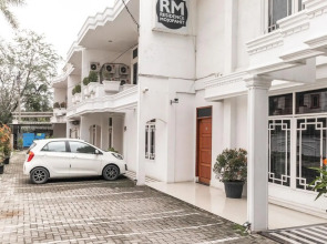 RedDoorz @ Jalan Mojopahit Medan