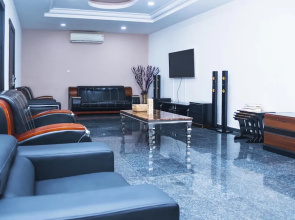 Lineech Apartments