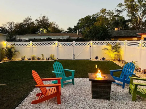 Tampa Bay Area Cottage w/ Gas Grill and Fire Pit!