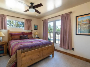 Casa Zia, 3 Bedroom, Fireplace, Grill, Patio, Wi-Fi, Sleeps 6