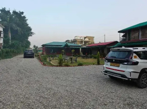 Corbett Sunrise India Homestay By Eiyuu Hotels
