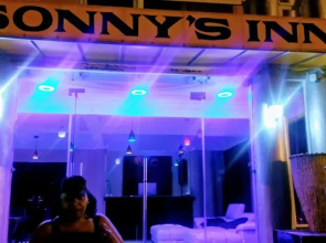 Sonnys inn and car rentals