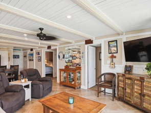 Dolphin Point 104b 2 Bedroom Condo by RedAwning