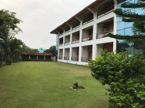 Hotel Kings Crown Resort at Mandarmani