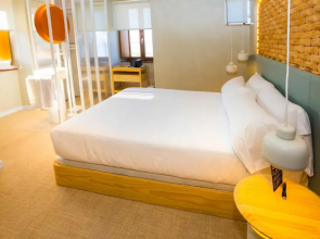 Hotel Faro Lariño