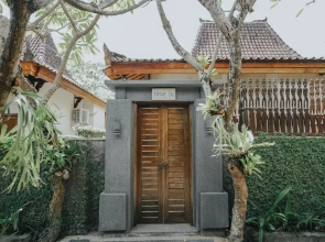 Alam Bidadari Seminyak Villas