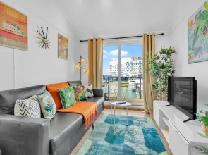 On the Water 6 With Free Parking By My Getaways