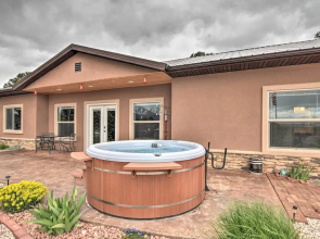 Stunning Home w/ Fire Pit, 11 Mi to Mt Yale!