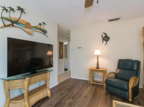 Waters Edge 205 N