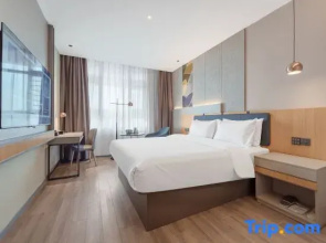 Selected Hotel (Aksu  Jiefang South Road)