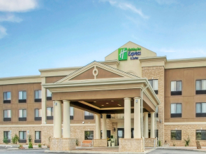 Holiday Inn Express Hotel & Suites Las Vegas by IHG