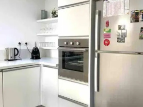 Sunny 3BR Apartment Golf Residence