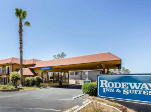 Rodeway Inn & Suites Canyon Lake-Menifee West