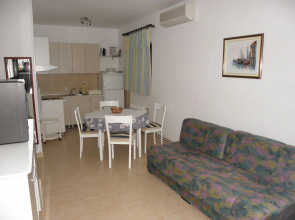 Ruzica - 50 m From sea - A2 Veliki