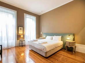 Guesthouse Bonjardim Suites