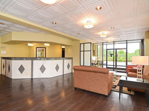 Best Western Cades Cove Inn