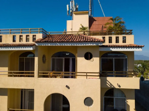 Condominios Nuevo 12 2 BR by Casago