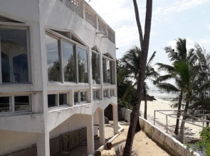 Tamu Beach Resort