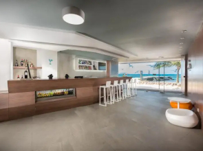 Calypso Beach Hotel
