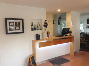 Fern Bay Motel