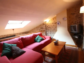 House - 5 Bedrooms - 107654