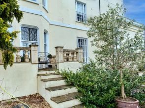 Stratford House - Luxury 4 Bed Townhouse