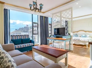 Dali Luzhoufan Seaview Hotel