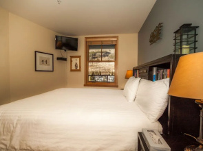 Silver Mill #8266 - 1 Br Condo