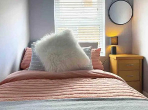 The Terrace Chester, modern 3 bed house