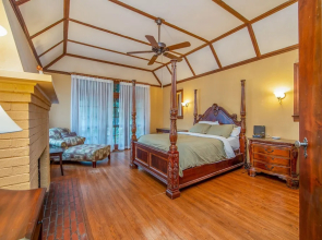 The Tudor Cottage