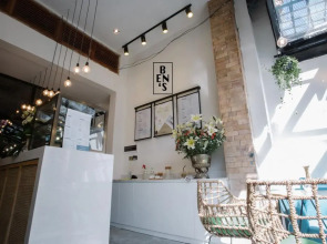Lebou Boutique Hostel