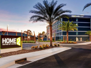 Home2 Suites by Hilton Jacksonville-South/St. Johns Town Ctr