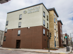 Cobblestone Hotel & Suites – Chippewa Falls