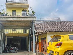 OYO 91588 Ananda Guest House Batu