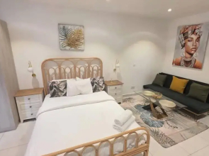 Cozy Nuggets at Lennox