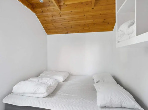 6 Person Holiday Park Home in Hesselager